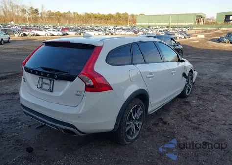 2018 Volvo V60 Cross Country T5 from USA, damaged, VIN YV440MWK7J2056800